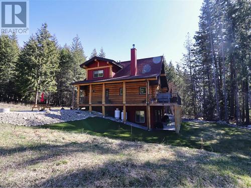 2589 Airstrip Road, Anglemont, BC - Outdoor