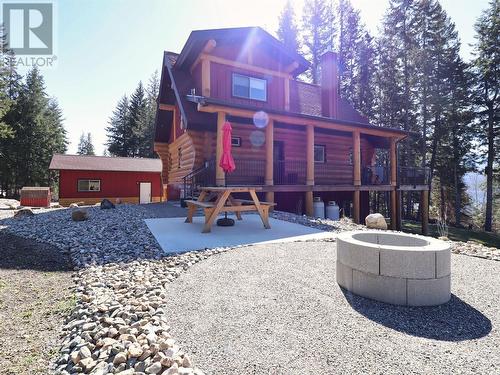 2589 Airstrip Road, Anglemont, BC - Outdoor