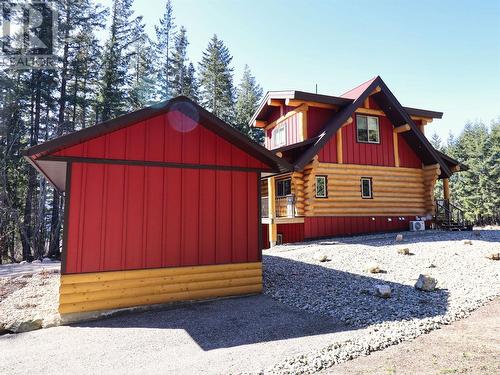 2589 Airstrip Road, Anglemont, BC - Outdoor With Exterior