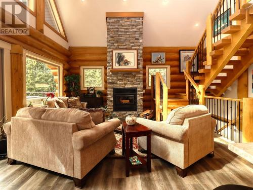 2589 Airstrip Road, Anglemont, BC - Indoor Photo Showing Living Room With Fireplace