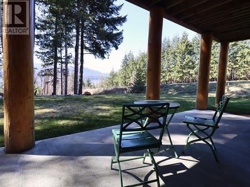 2589 Airstrip Road, Anglemont, BC - Outdoor