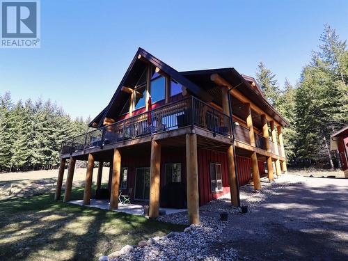 2589 Airstrip Road, Anglemont, BC - Outdoor