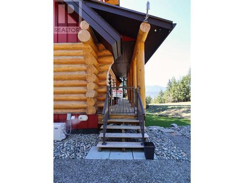 2589 Airstrip Road, Anglemont, BC - 