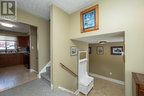 20 Ridout St, Brockton, ON - Indoor