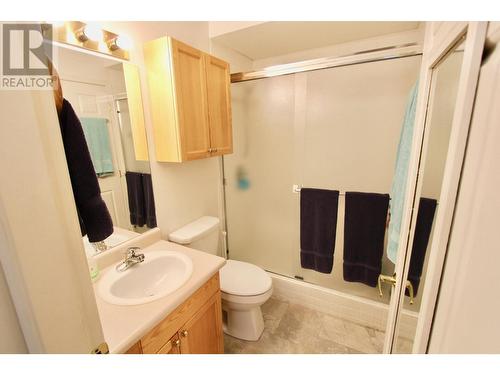 408-860 Nicolani Drive, Kamloops, BC - Indoor Photo Showing Bathroom