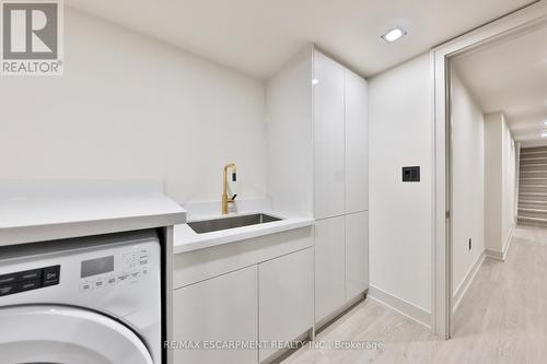 55 West 22Nd Street, Hamilton, ON - Indoor Photo Showing Laundry Room