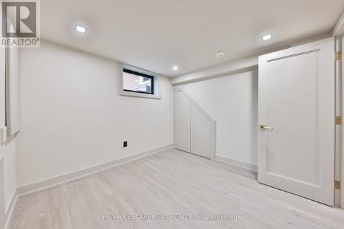 55 West 22Nd Street, Hamilton, ON - Indoor Photo Showing Other Room