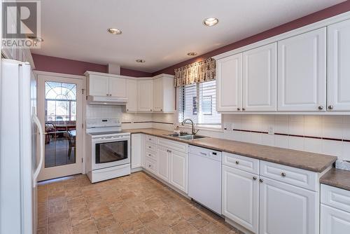 108 7650 St Patrick Avenue, Prince George, BC - Indoor Photo Showing Kitchen With Double Sink