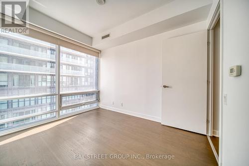 #2610 -15 Grenville St, Toronto, ON - Indoor Photo Showing Other Room