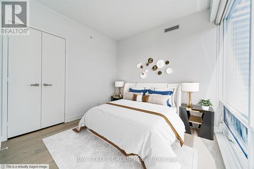 2610 - 15 Grenville Street, Toronto, ON - Indoor Photo Showing Bedroom