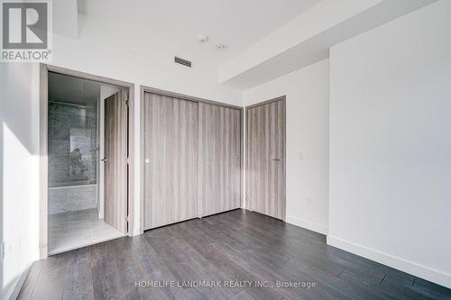 303 - 95 Mcmahon Drive, Toronto, ON - Indoor Photo Showing Other Room