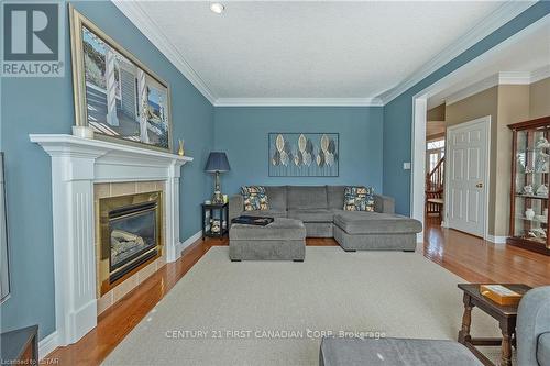 1184 Thornley Ave, London, ON - Indoor Photo Showing Living Room With Fireplace