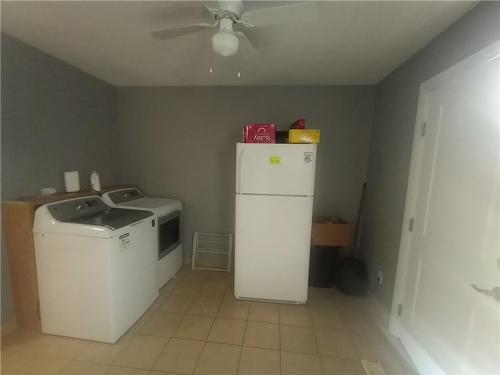 25 Chartwell Crescent W|Unit #1, Guelph, ON - Indoor Photo Showing Laundry Room
