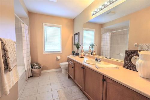 178 Doon Mills Drive, Kitchener, ON - Indoor Photo Showing Bathroom