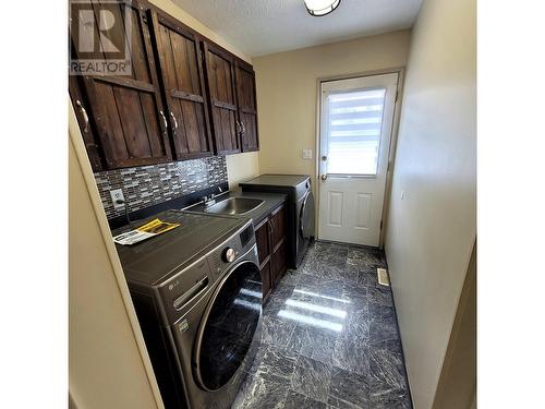6101 Reita Crescent, 100 Mile House, BC - Indoor Photo Showing Laundry Room