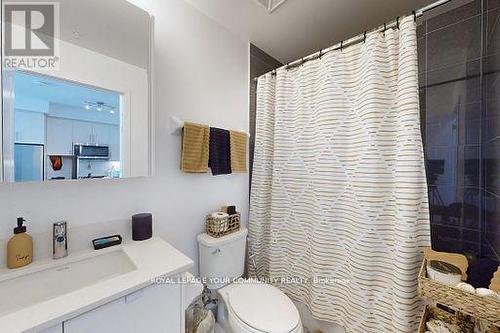 1008 - 85 Oneida Crescent, Richmond Hill, ON - Indoor Photo Showing Bathroom
