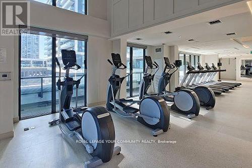 #1008 -85 Oneida Cres, Richmond Hill, ON - Indoor Photo Showing Gym Room