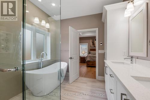 B Rathfon Road, Wainfleet, ON - Indoor Photo Showing Bathroom