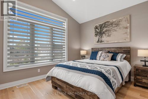 B Rathfon Road, Wainfleet, ON - Indoor Photo Showing Bedroom