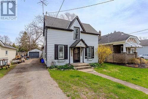 496 Ridge Rd N, Fort Erie, ON - Outdoor With Facade