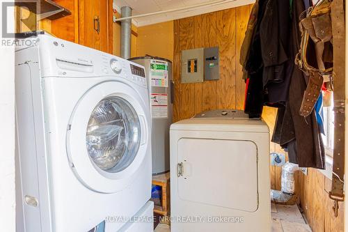 496 Ridge Road N, Fort Erie, ON - Indoor Photo Showing Laundry Room