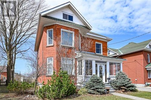 64 Maple Avenue, Smiths Falls, ON - Outdoor