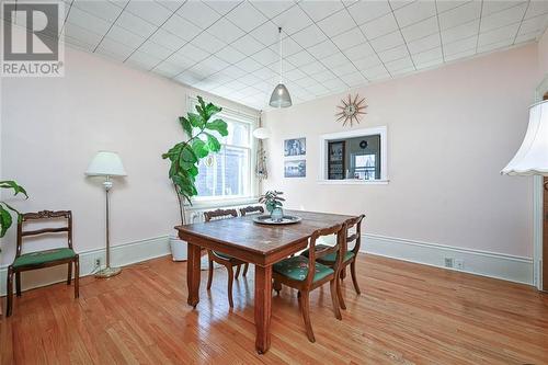 64 Maple Avenue, Smiths Falls, ON - Indoor Photo Showing Dining Room