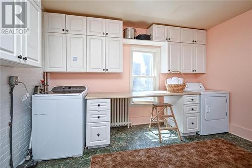 64 Maple Avenue, Smiths Falls, ON - Indoor Photo Showing Laundry Room
