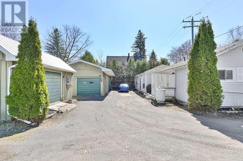 15 Victoria St, Madoc, ON - Outdoor