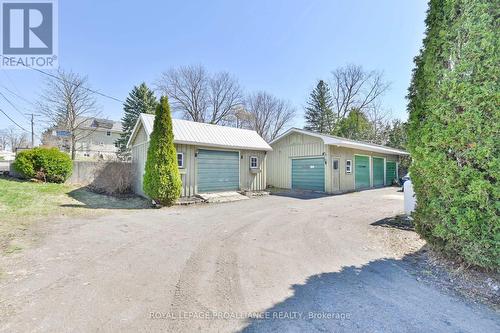 15 Victoria St, Madoc, ON - Outdoor