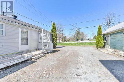 15 Victoria St, Madoc, ON - Outdoor With Exterior