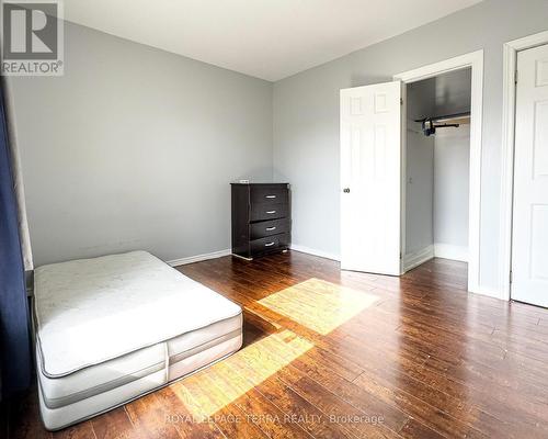 730 Dougall Ave, Windsor, ON - Indoor Photo Showing Bedroom