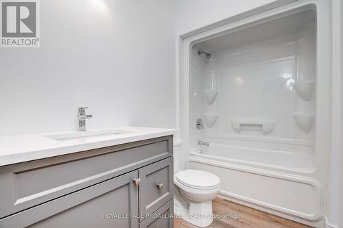 52 Riverside Tr, Trent Hills, ON - Indoor Photo Showing Bathroom