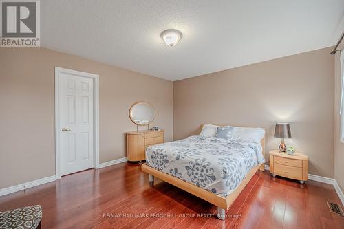 3 Shalom Way, Barrie, ON - Indoor Photo Showing Bedroom
