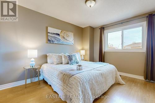 3517 Copernicus Dr, Mississauga, ON - Indoor Photo Showing Bedroom