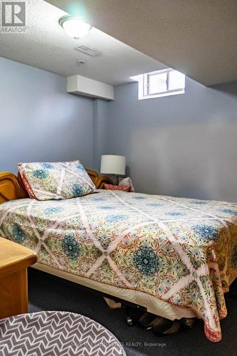 45 Manett Crescent, Brampton, ON - Indoor Photo Showing Bedroom