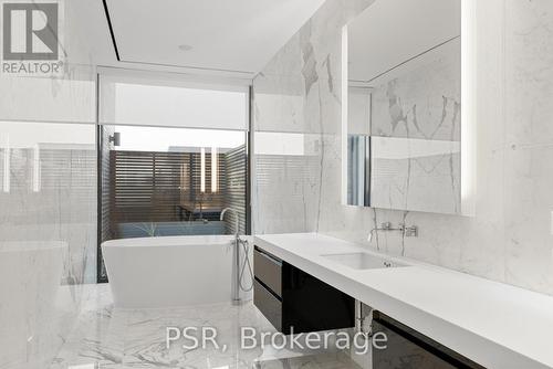 Ph 1001 - 500 Wellington Street W, Toronto, ON - Indoor Photo Showing Bathroom