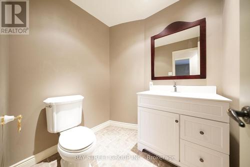 3380 Cider Mill Place, Mississauga, ON - Indoor Photo Showing Bathroom