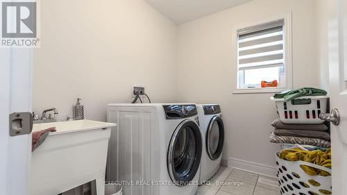 20 Branigan Cres, Halton Hills, ON - Indoor Photo Showing Laundry Room