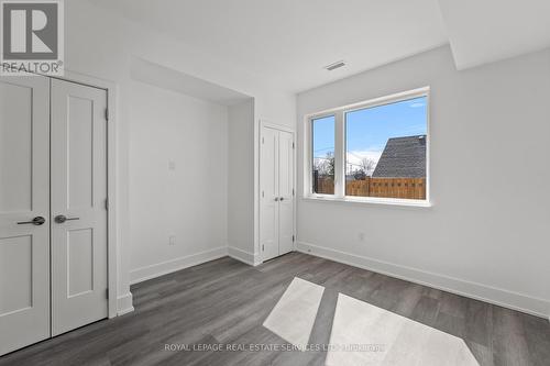 #2 -19 West St N, Kawartha Lakes, ON - Indoor Photo Showing Other Room