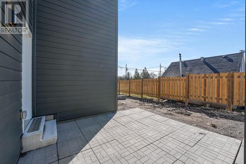 #2 -19 West St N, Kawartha Lakes, ON - Outdoor With Exterior