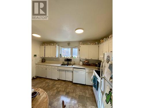 3791 Shane Crescent, Prince George, BC - Indoor Photo Showing Kitchen