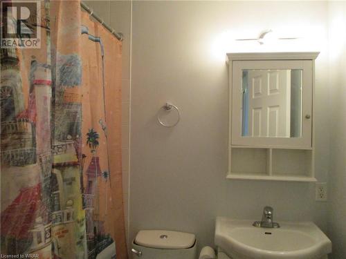 35 Breckenridge Drive Unit# 72, Kitchener, ON - Indoor Photo Showing Bathroom