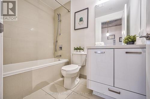 509 - 608 Richmond Street W, Toronto, ON - Indoor Photo Showing Bathroom