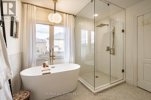 407 Mantle Ave, Whitchurch-Stouffville, ON - Indoor Photo Showing Bathroom