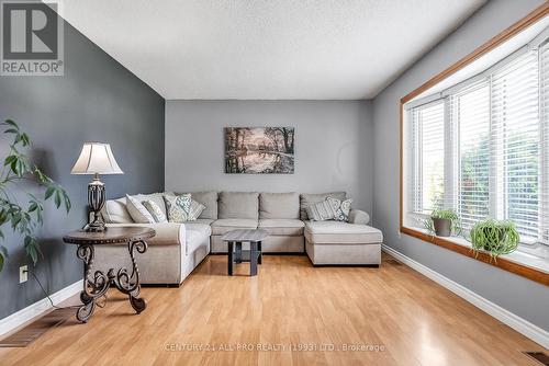 4 Ford St, Cobourg, ON - Indoor Photo Showing Living Room