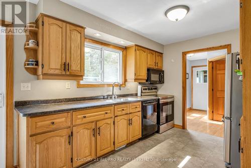 4 Ford St, Cobourg, ON - Indoor Photo Showing Kitchen With Double Sink