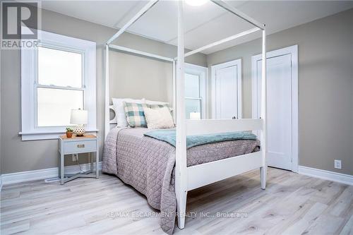 458 Lakeshore Rd, Fort Erie, ON - Indoor Photo Showing Bedroom