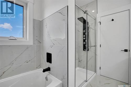810 Weir Crescent, Warman, SK - Indoor Photo Showing Bathroom