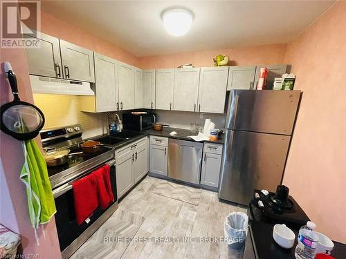 #1105 -563 Mornington Ave, London, ON - Indoor Photo Showing Kitchen With Double Sink